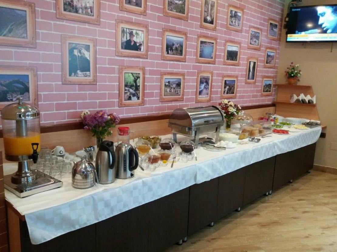 Alvero Hotel Përmet Kültér fotó